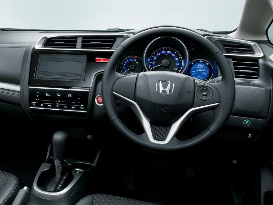  Honda Fit 2013 года  (фото 2 из 9)